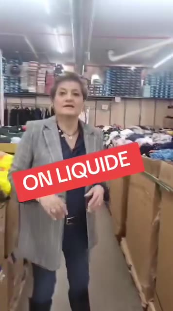 Liquidation totale vêtements homme, femme et enfant