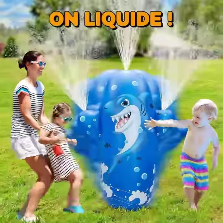 Requin gonflable avec arroseur